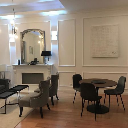 Lazare Maison De Maitre , Appartements De Standing Avec Parking Privatif A Seulement 7 Minutes A Pied Du Centre Historique De Béziers Buitenkant foto