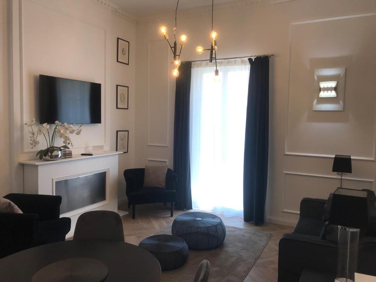 Lazare Maison De Maitre , Appartements De Standing Avec Parking Privatif A Seulement 7 Minutes A Pied Du Centre Historique De Béziers Buitenkant foto
