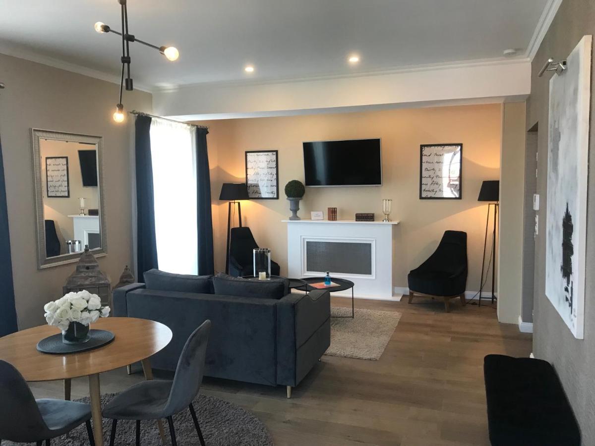 Lazare Maison De Maitre , Appartements De Standing Avec Parking Privatif A Seulement 7 Minutes A Pied Du Centre Historique De Béziers Buitenkant foto