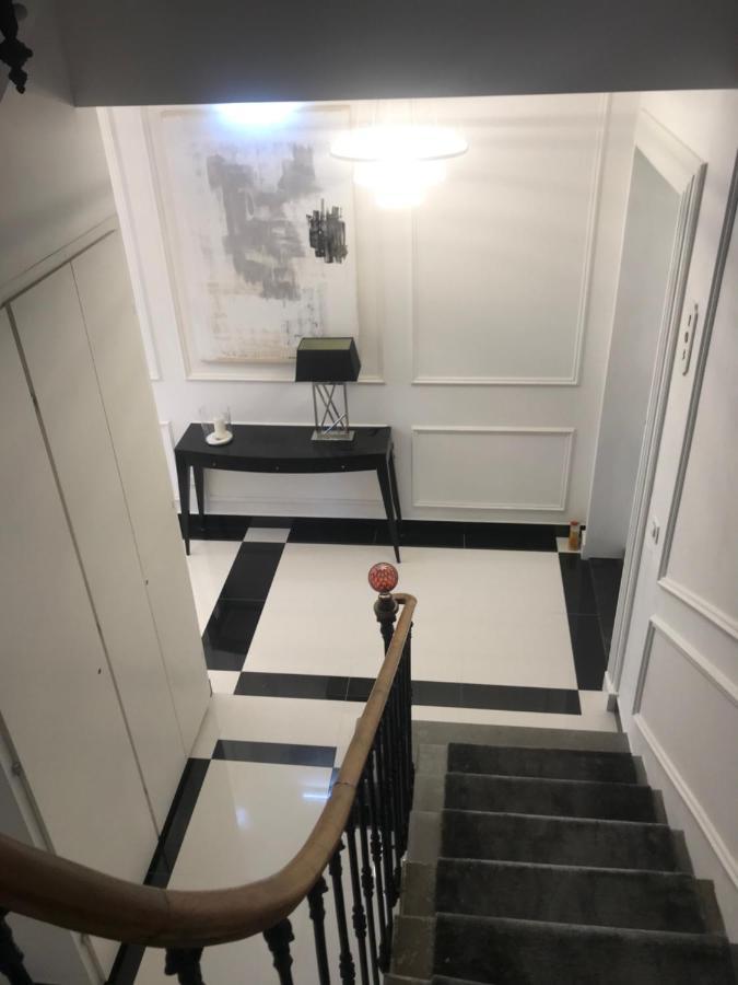 Lazare Maison De Maitre , Appartements De Standing Avec Parking Privatif A Seulement 7 Minutes A Pied Du Centre Historique De Béziers Buitenkant foto